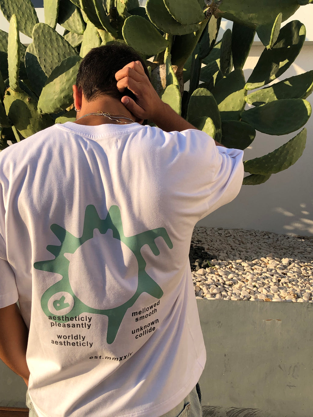 MWCircle Tee