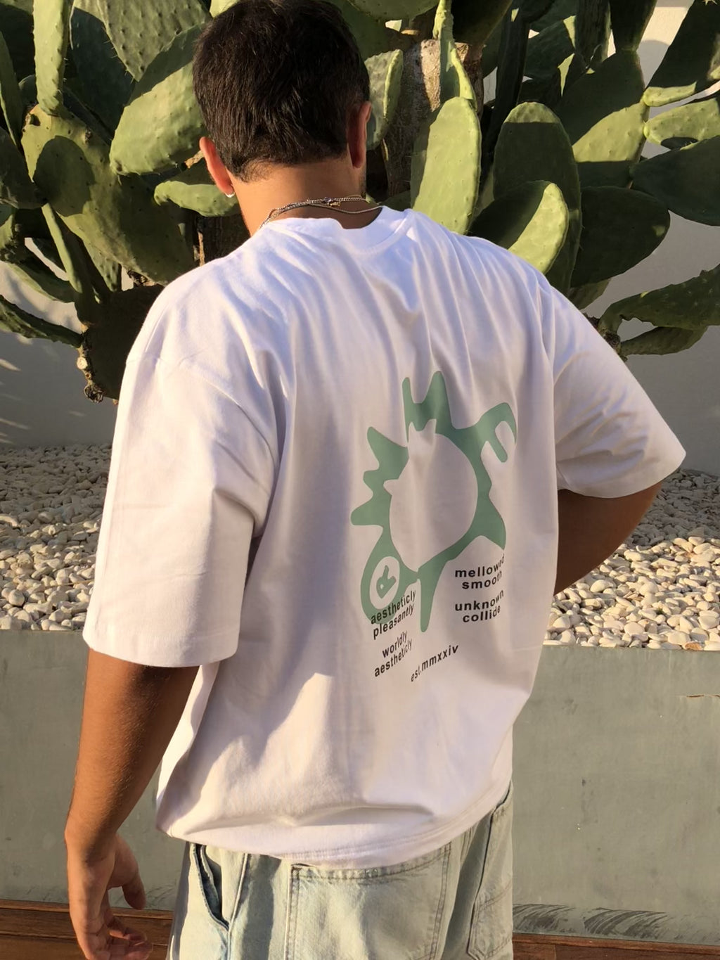 MWCircle Tee